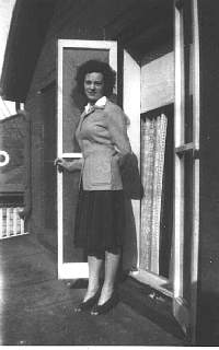 eda lacey kanoff goshen ny -1943.jpg